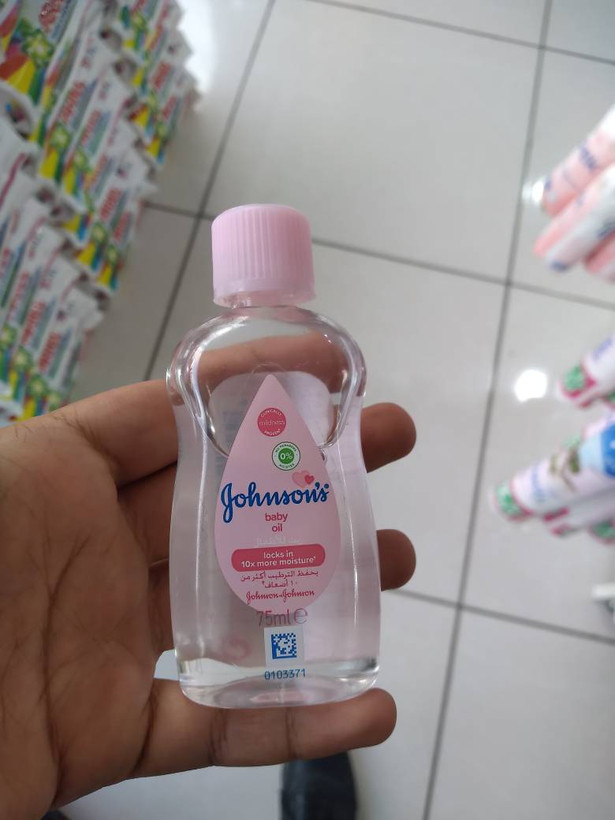 روغن بچه جانسون مدل Baby Oil با رایحه ملایم حجم 75میل اورجینال